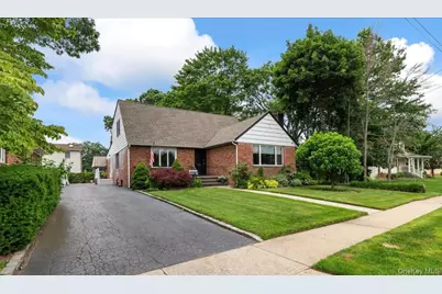 558 Kingston Avenue, East Meadow, NY 11554 - Photo 1