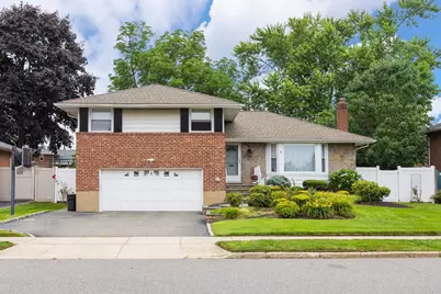 7 Lorraine Street, Syosset, NY 11791 - Photo 1