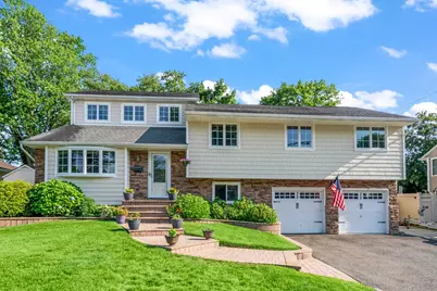 32 Sherman Drive, Syosset, NY 11791 - Photo 1