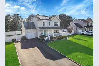 914 Doane Avenue, Bellport, NY 11713 - Photo 1