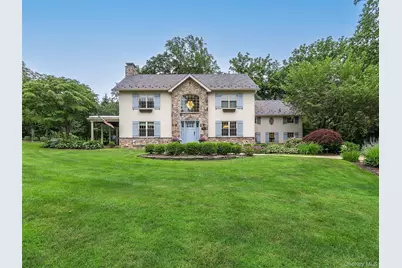 184 Circle Drive, Manhasset, NY 11030 - Photo 1