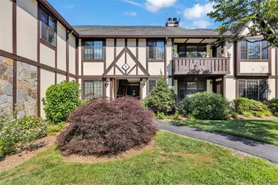 9 Foxwood Drive #4, Pleasantville, NY 10570 - Photo 1