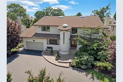 2000 Lake End Road, Merrick, NY 11566 - Photo 1