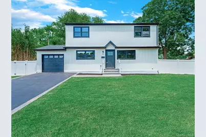 25 Riverdale Avenue, Oakdale, NY 11769 - Photo 1