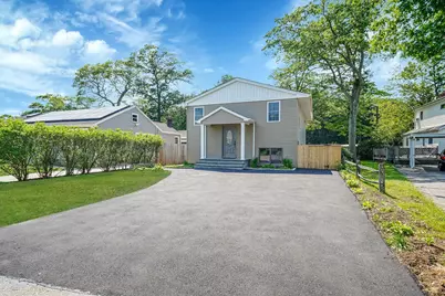 12 Bay Avenue, Ronkonkoma, NY 11779 - Photo 1