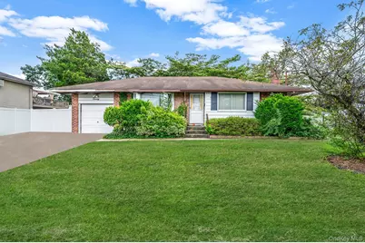 20 Bowling Lane, Deer Park, NY 11729 - Photo 1