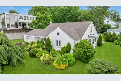 75 Greenleaf Hill, Great Neck, NY 11023 - Photo 1