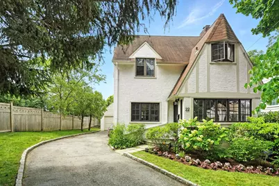 22 Cambridge Court, Larchmont, NY 10538 - Photo 1