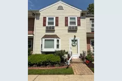 70 Maine Avenue #5, Rockville Centre, NY 11570 - Photo 1