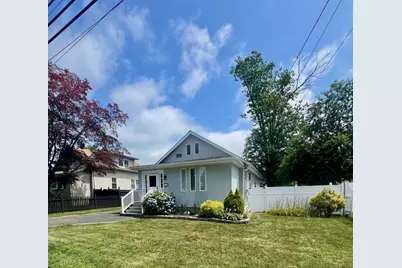 234 S 7th Street, Lindenhurst, NY 11757 - Photo 1