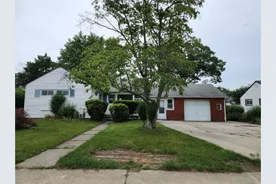 3 Poplar Street, Central Islip, NY 11722 - Photo 1