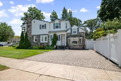 1016 Tyrus Court, Merrick, NY 11566 - Photo 1