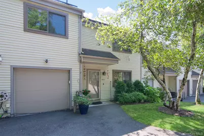 1402 Hunters Run, Dobbs Ferry, NY 10522 - Photo 1