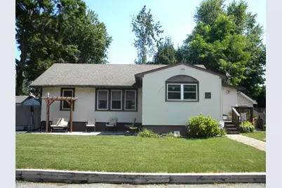 11 Oswego Place, Ronkonkoma, NY 11779 - Photo 1