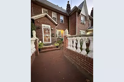 16136 Grand Central Parkway, Jamaica, NY 11432 - Photo 1