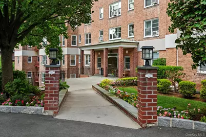 290 Collins Ave #3B, Mount Vernon, NY 10552 - Photo 1