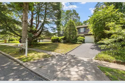 4 Eileen Court, Commack, NY 11725 - Photo 1