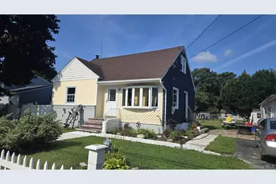 1776 Stein Dr Drive, Bay Shore, NY 11706 - Photo 1