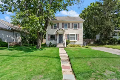 15 Bridge Avenue, Patchogue, NY 11772 - Photo 1