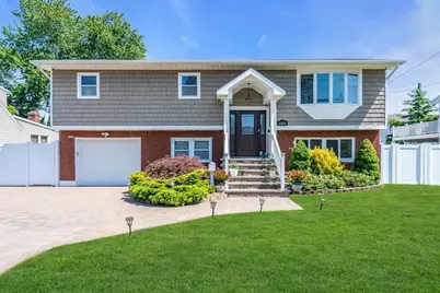 220 33rd Street, Lindenhurst, NY 11757 - Photo 1