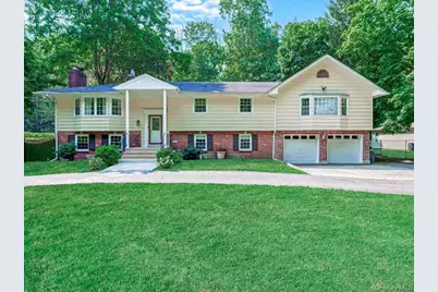 32 Southdown Road, Huntington, NY 11743 - Photo 1