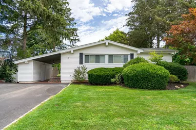 36 Hayrick Lane, Commack, NY 11725 - Photo 1