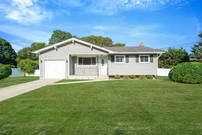 1619 Washington Avenue, Bohemia, NY 11716 - Photo 1