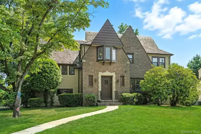 112 Bon Air Avenue, New Rochelle, NY 10804 - Photo 1