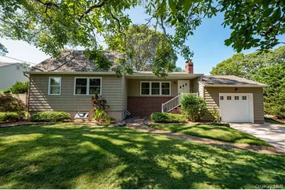11 Oceanside Drive, Sound Beach, NY 11789 - Photo 1
