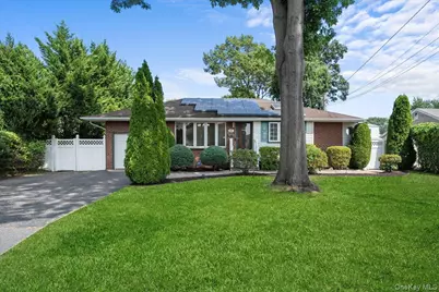 291 W 4th Street, Deer Park, NY 11729 - Photo 1