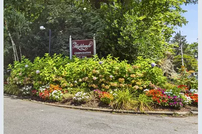 125 N Washington Avenue #45, Hartsdale, NY 10530 - Photo 1