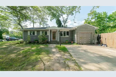 1120 Spur Drive S, Bay Shore, NY 11706 - Photo 1