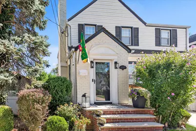 16 Farnum Street, Lynbrook, NY 11563 - Photo 1