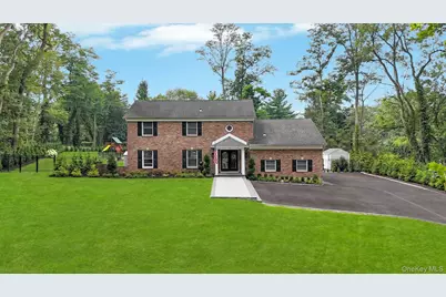 7 Pudding Lane, Dix Hills, NY 11746 - Photo 1