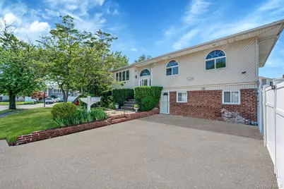 1 Mason Court, Levittown, NY 11756 - Photo 1