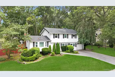 1 Barrington Drive, Wheatley Heights, NY 11798 - Photo 1
