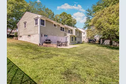107 Kingsley Drive, Yonkers, NY 10710 - Photo 1