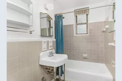 1425 Thieriot Avenue #6C, Bronx, NY 10460 - Photo 10