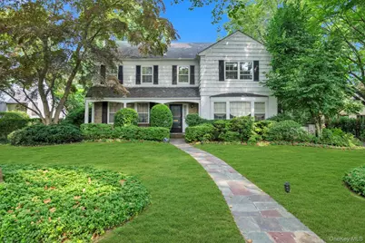 215 Melbourne Road, Great Neck, NY 11021 - Photo 1