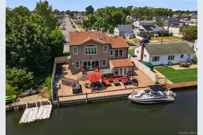 45 Inlet Drive, Lindenhurst, NY 11757 - Photo 1