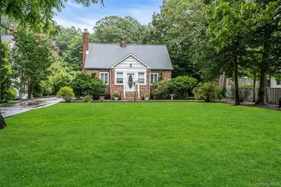 9 Maplelawn Drive, Commack, NY 11725 - Photo 1