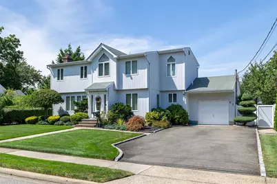 27 Beverly Road, Farmingdale, NY 11735 - Photo 1