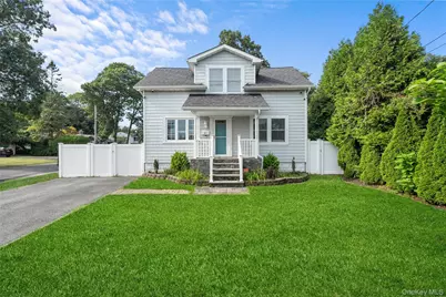 21 Adams Street W, East Islip, NY 11730 - Photo 1