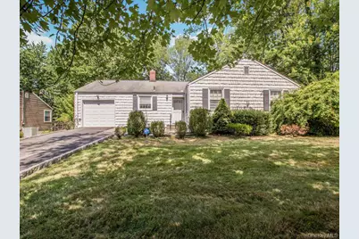 90 Daisy Farms Drive, New Rochelle, NY 10804 - Photo 1