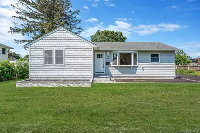 28 W 6th Street, Deer Park, NY 11729 - Photo 1