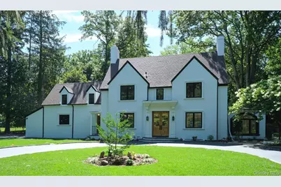 4 Harbor Acres Road, Sands Point, NY 11050 - Photo 1