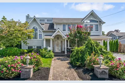 95 Washington Avenue, Islip Terrace, NY 11752 - Photo 1