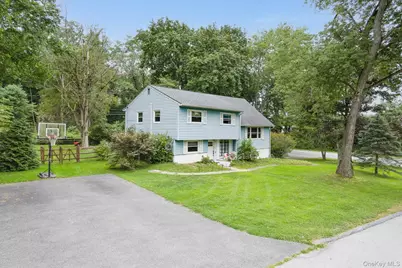 2 Oriole Drive, Poughkeepsie, NY 12601 - Photo 1