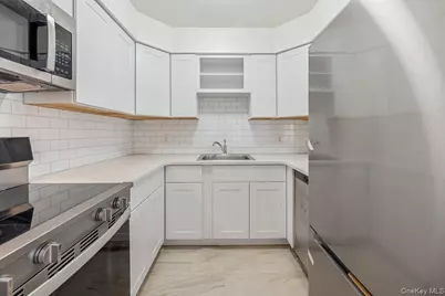 15 Essex Place #15K, Yorktown Heights, NY 10598 - Photo 1