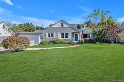 55 Bayside Avenue, Amityville, NY 11701 - Photo 1